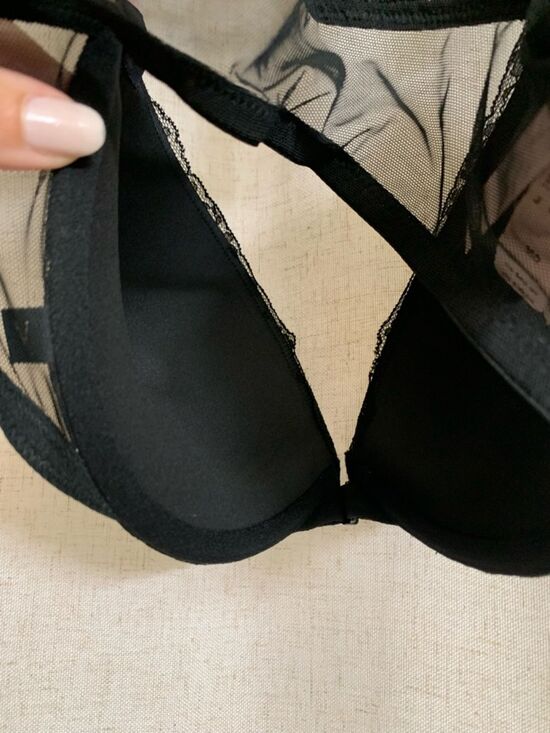 Victorias Secret Black Lace Push-Up Bra with Gold Accents Front Closure 36D - Picture 5 of 6